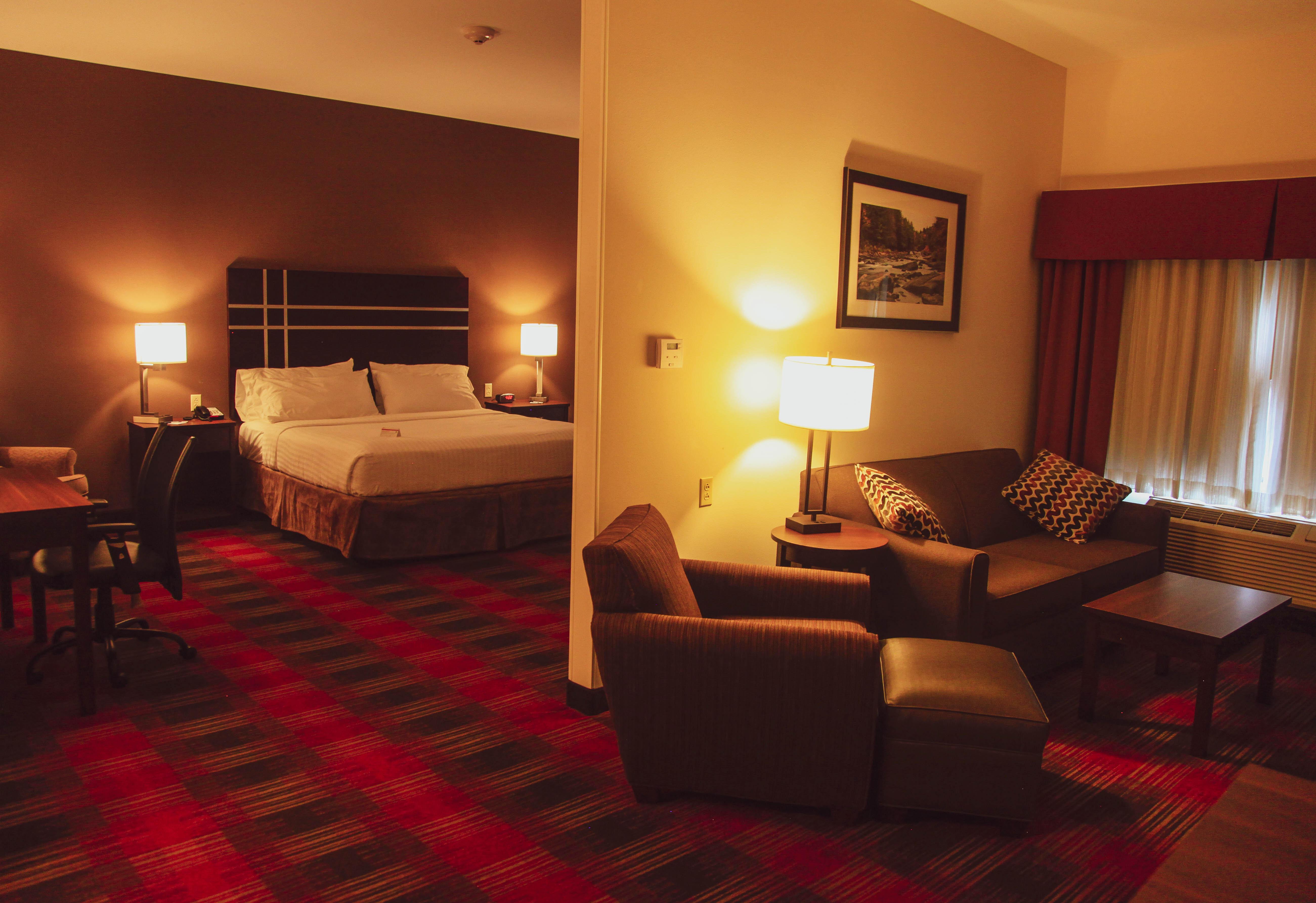 Holiday Inn Express & Suites Cumberland - La Vale, An Ihg Hotel Exteriör bild