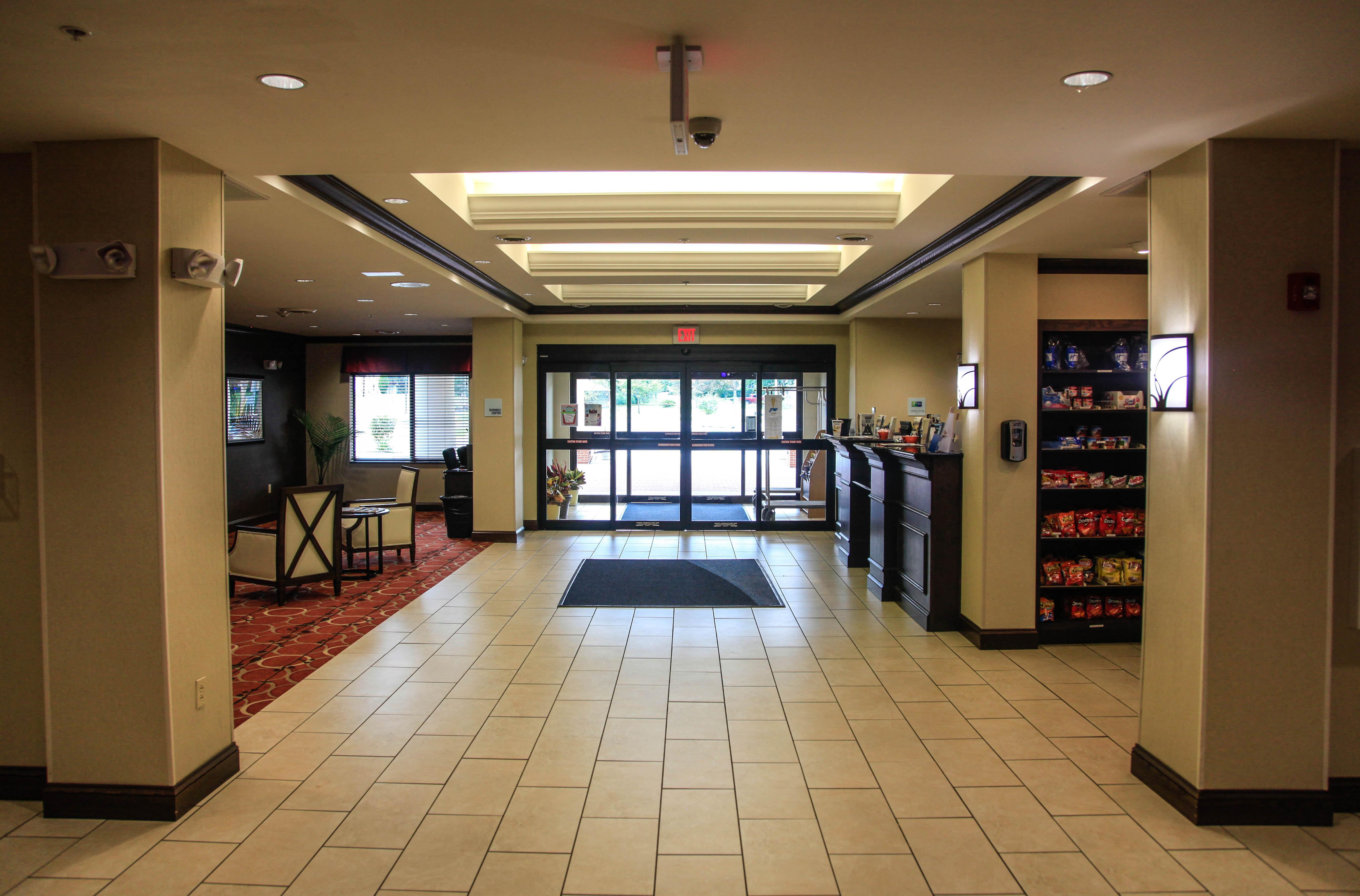 Holiday Inn Express & Suites Cumberland - La Vale By Ihg Exteriör bild