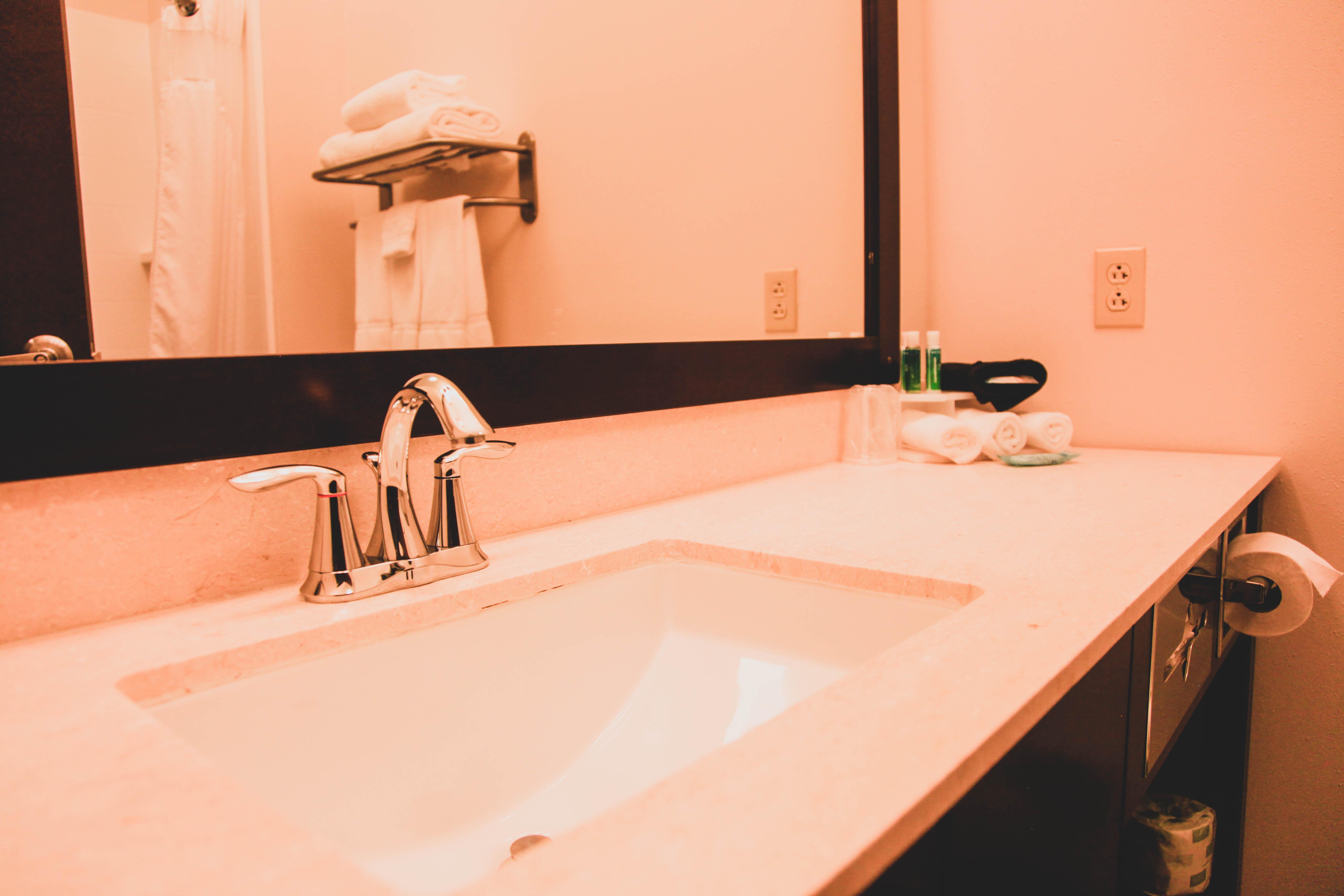 Holiday Inn Express & Suites Cumberland - La Vale By Ihg Exteriör bild