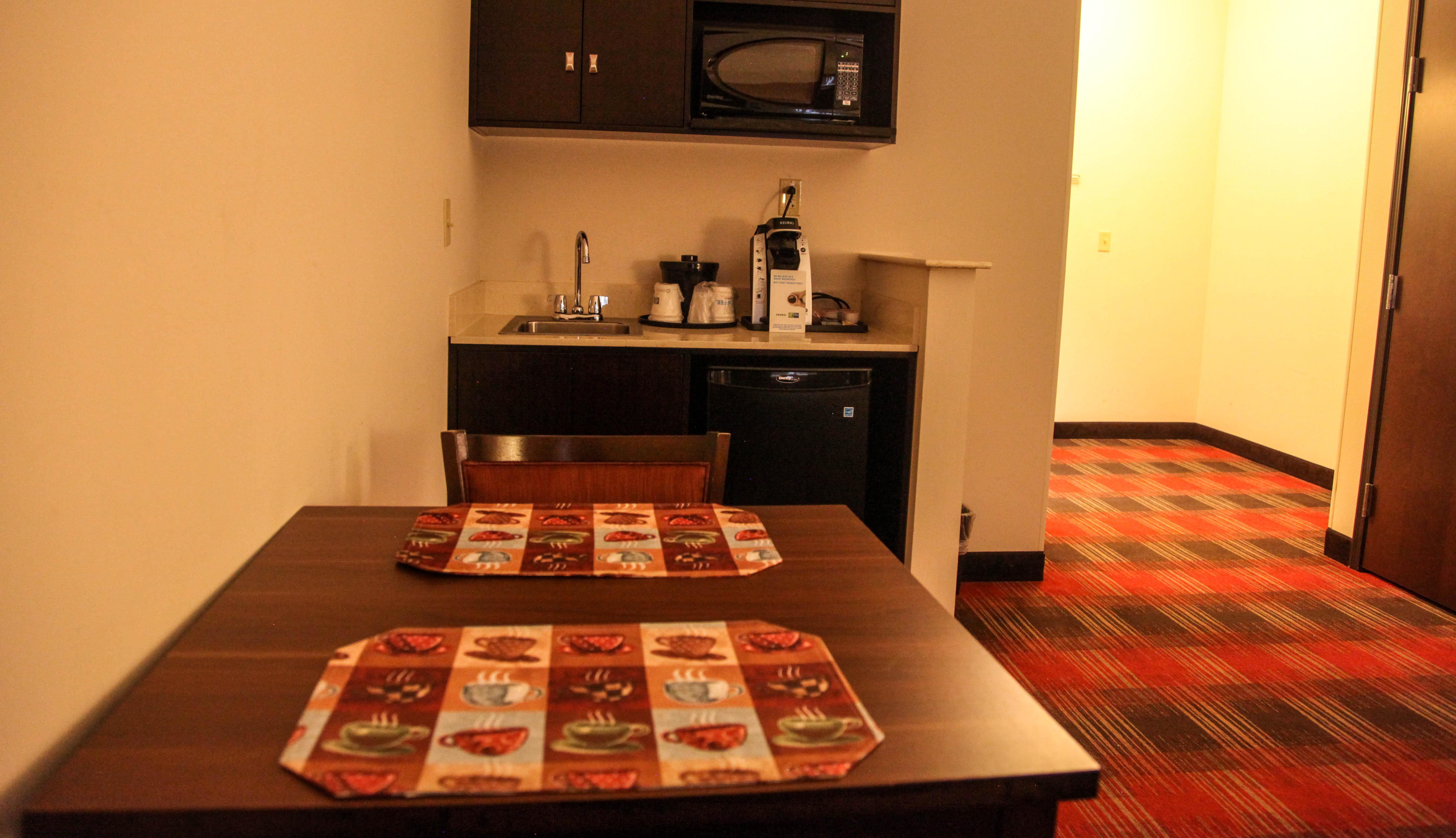 Holiday Inn Express & Suites Cumberland - La Vale By Ihg Exteriör bild