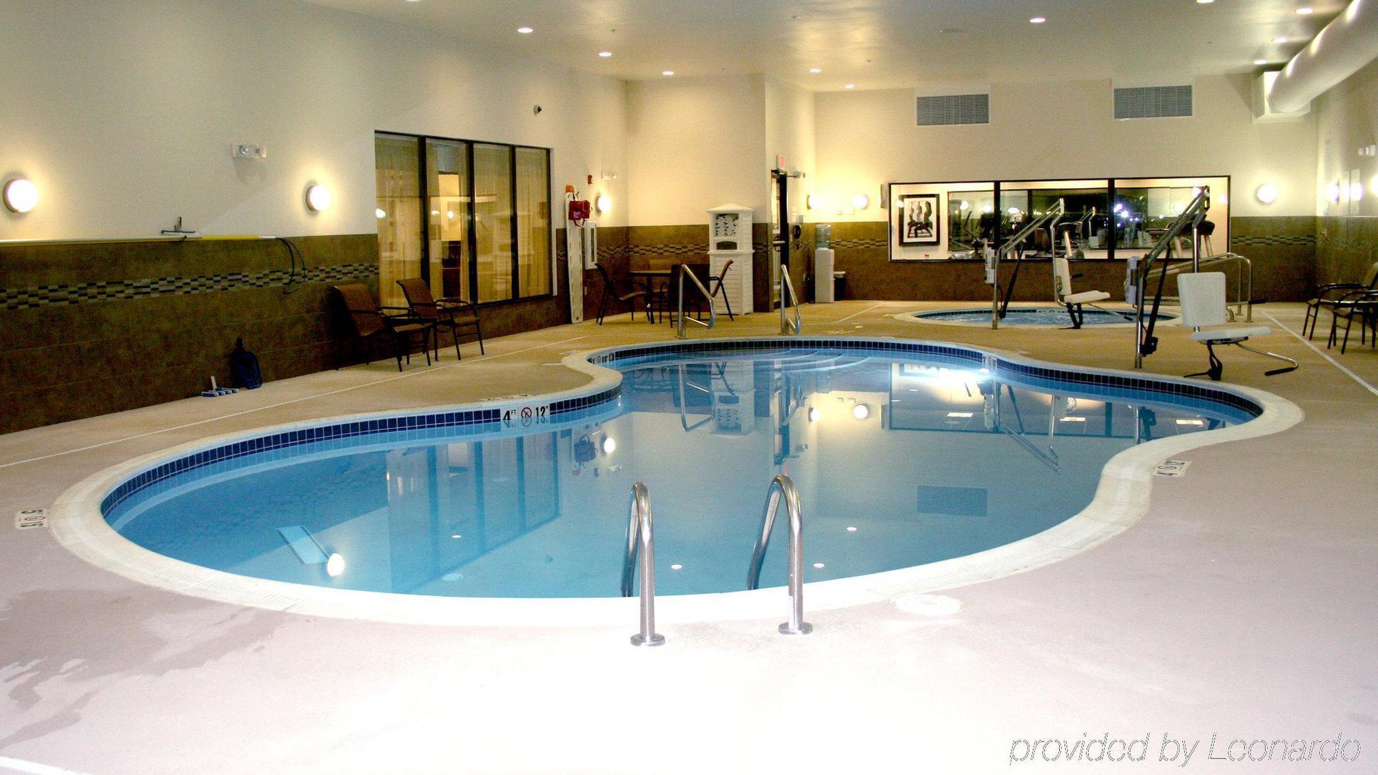 Holiday Inn Express & Suites Cumberland - La Vale By Ihg Exteriör bild